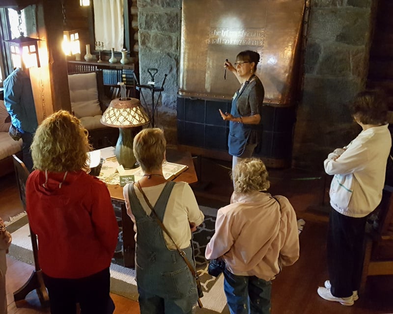 Guided Log House Tour in Morris Plains