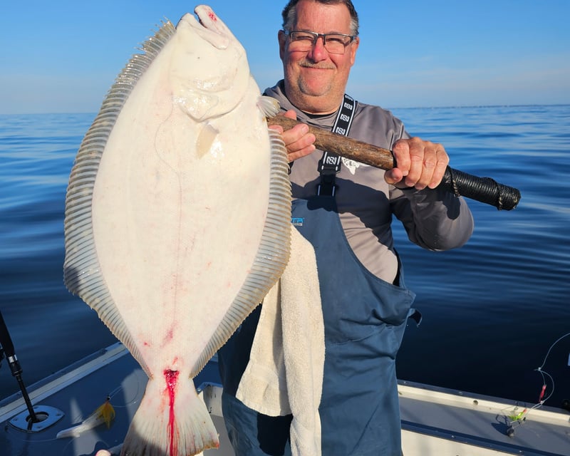 9-Hour Fluke & Sea Bass Fishing Charter in Newport