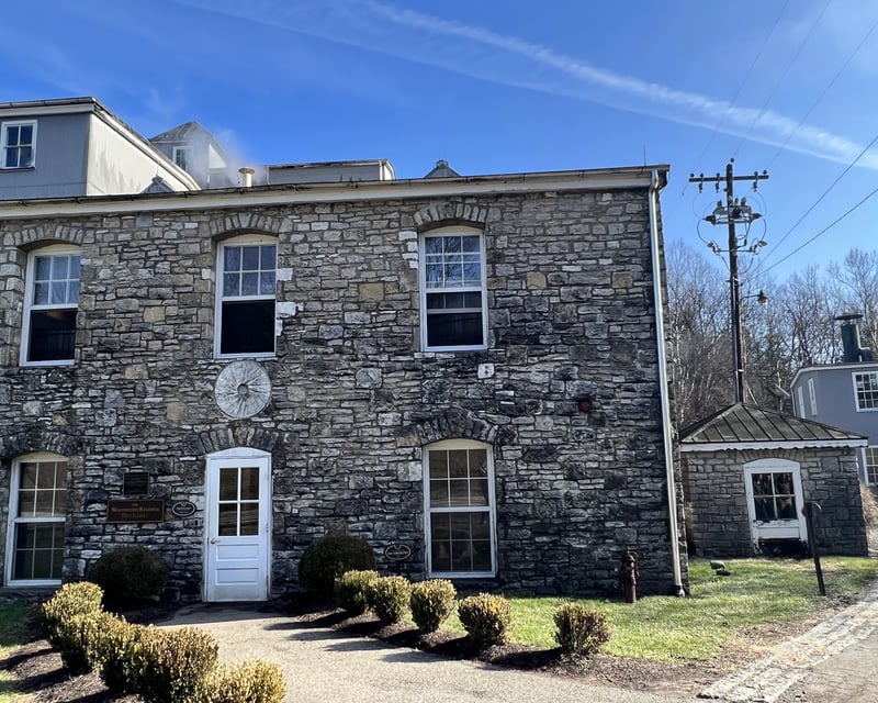 Private Horseback Ride & Woodford Reserve Bourbon Tour