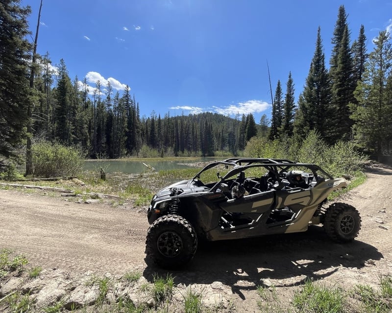 4-Seat Can-Am Maverick X3 UTV Rental in Teton Valley