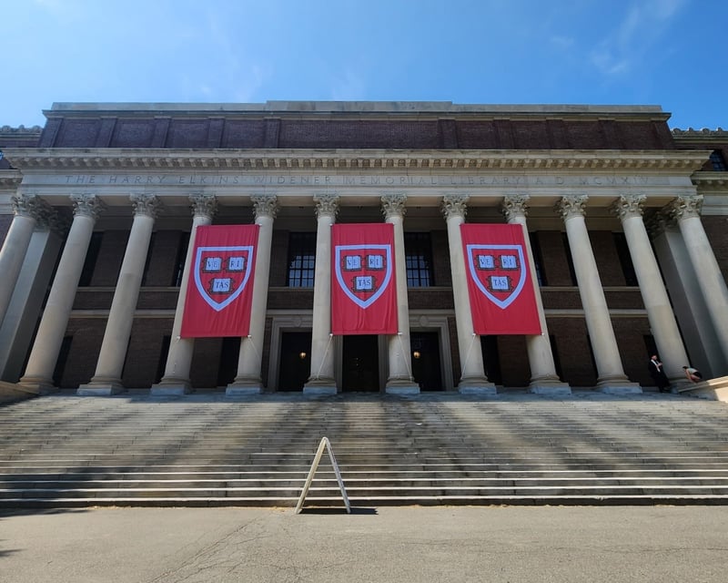 Guided MIT & Harvard Walking Tour in Cambridge