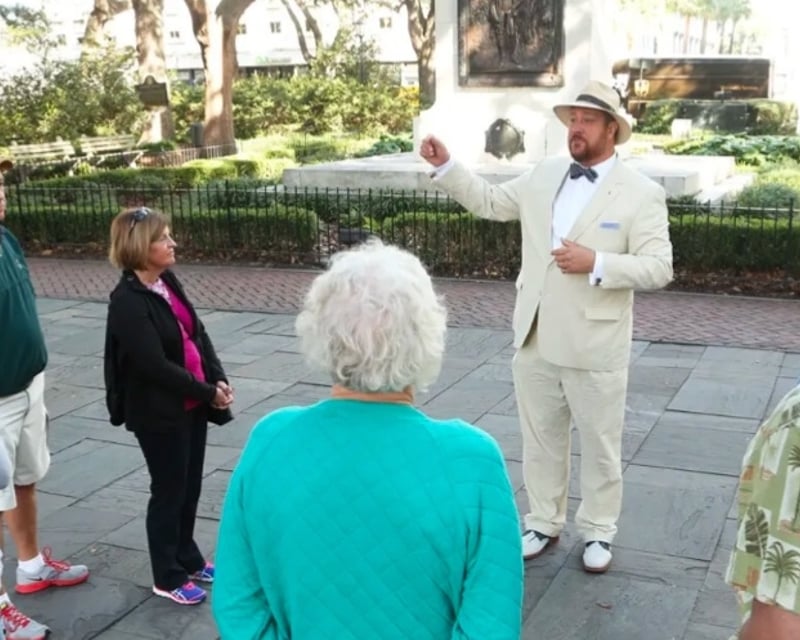 Dog-Friendly Savannah Historic Squares Walking Tour