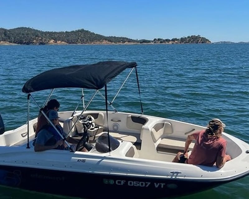 16' Boat Rental in Auburn