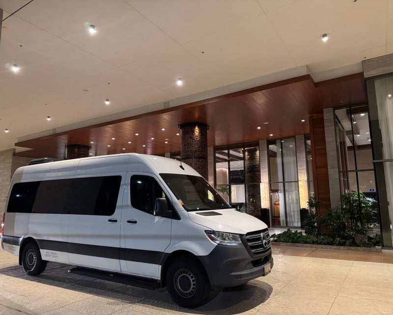 Private 11-Hour Transportation Charter on Oahu
