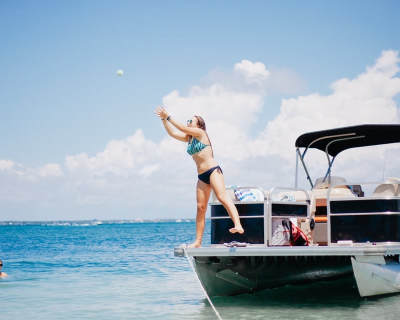 Shell Island Pontoon Boat Rental in Panama City