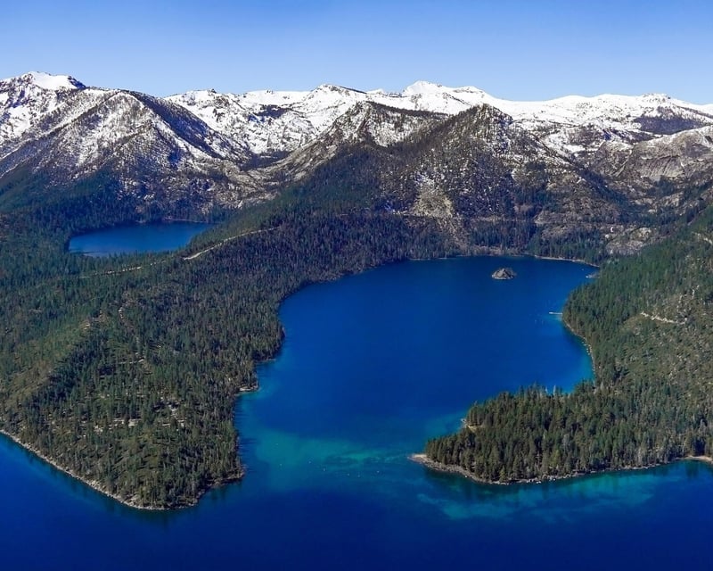 Full-Lap Lake Tahoe Scenic Flight Over Emerald Bay