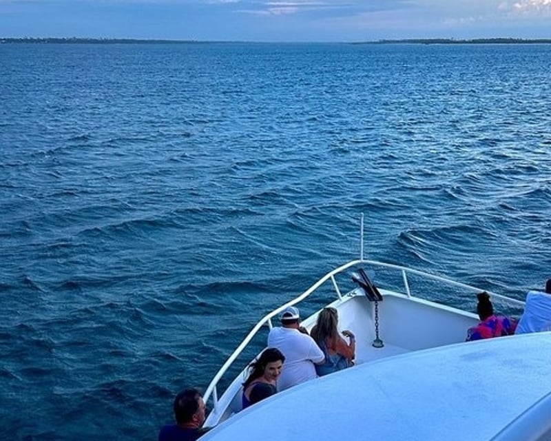 80' Yacht Charter in Quincy