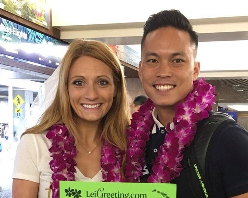 Honeymoon Lei Greeting for Couples at Kona Airport