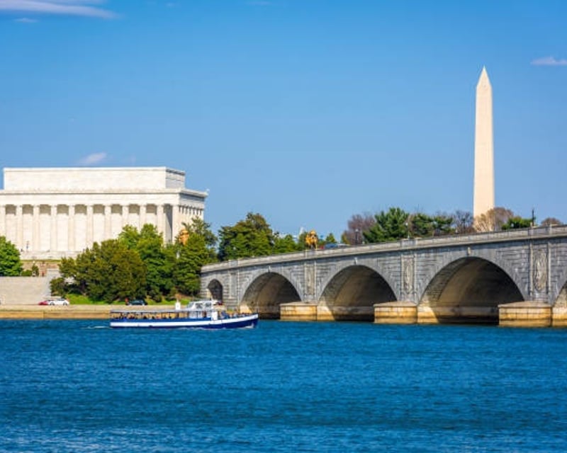 45-Minute Narrated Potomac River Cruise in DC