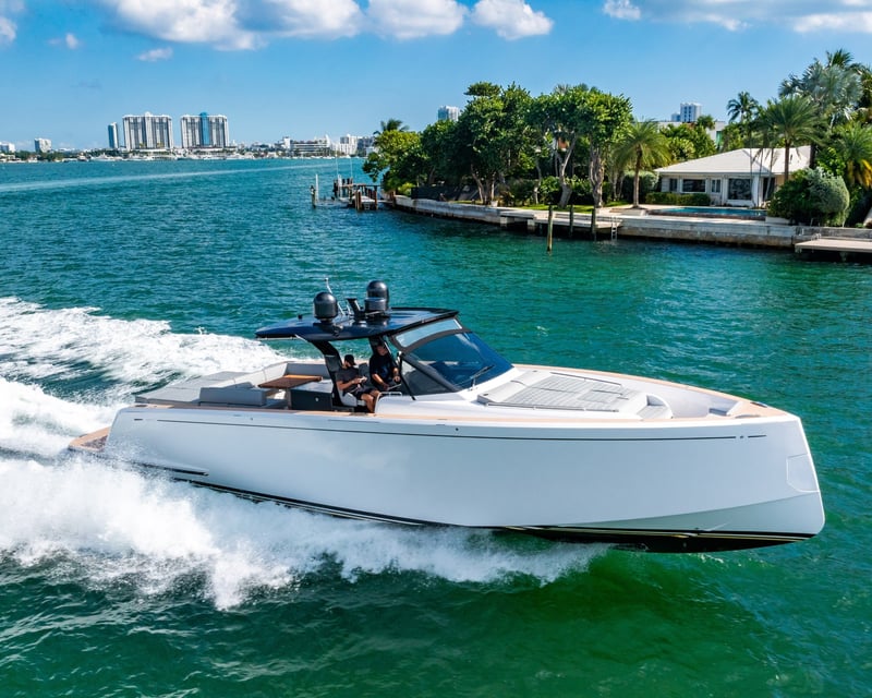 Custom Yacht Charter in Fort Lauderdale