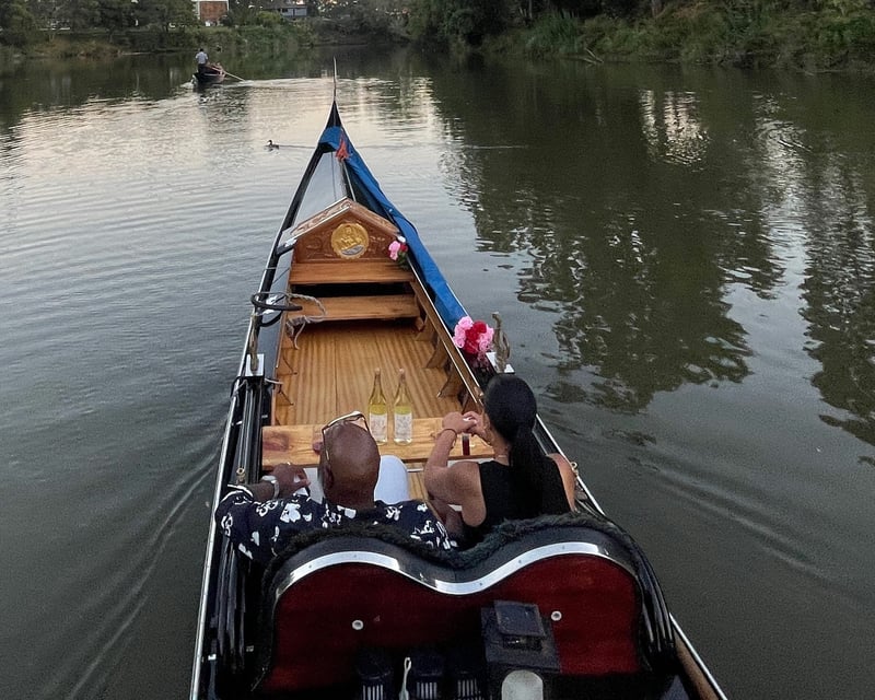 Private Gondola Wine Tasting Cruise on the Napa River