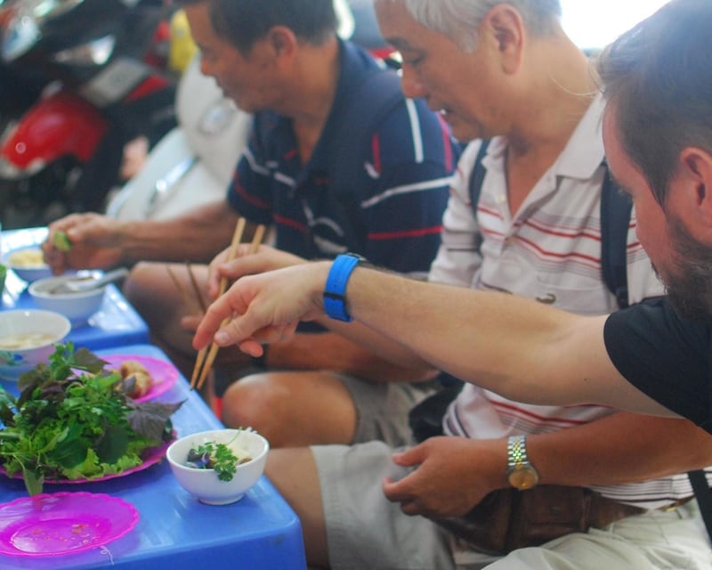 Hanoi 4-Hour Street Food Walking Tour