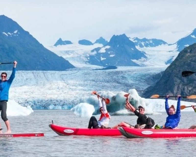 Grewingk Glacier Lake Kayak & Hike Tour