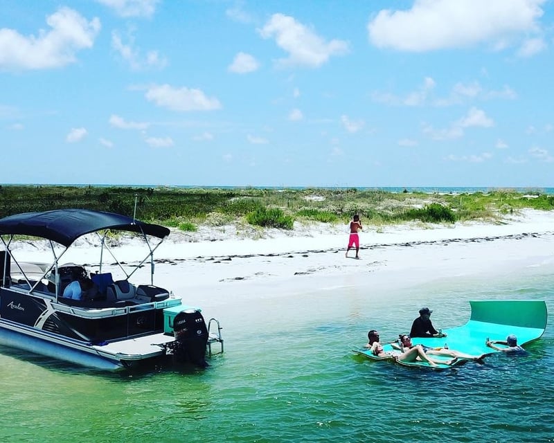 Private Barrier Island Boat Charter in Clearwater