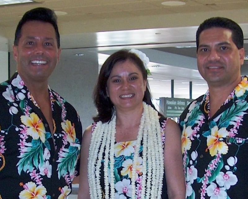 Hilo Airport Lei Greeting