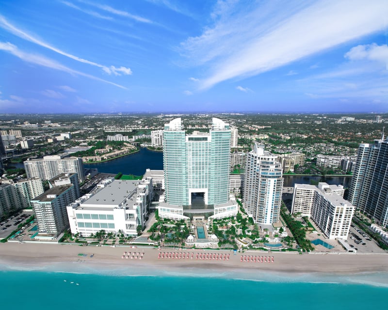 Slingshot Rental at Diplomat Resort in Hollywood Beach