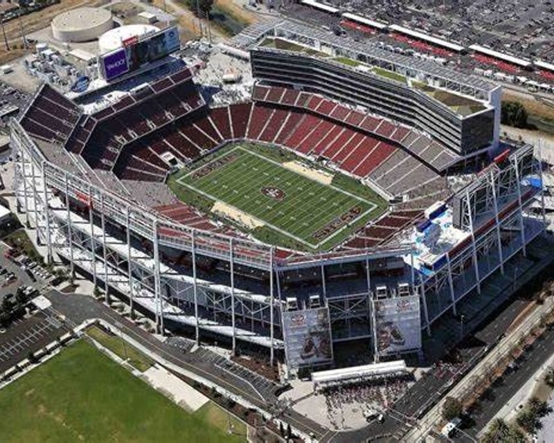 Round-Trip 49ers Shuttle from San Francisco to Levi's Stadium