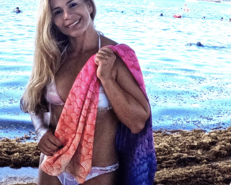 Mermaid Swimming Class in Key Biscayne