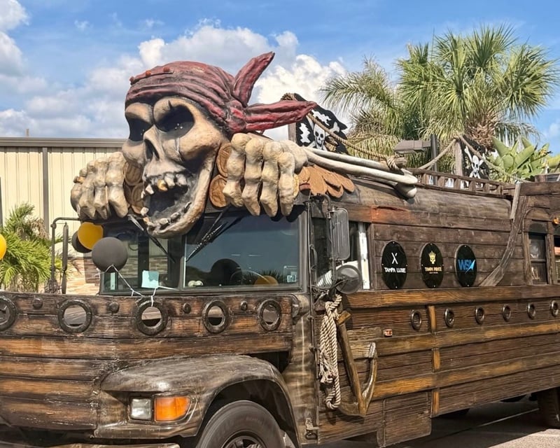 Pirate Bar Crawl in Tampa