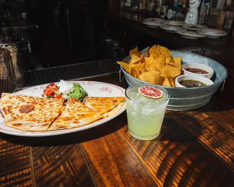 Delray Beach Food & Cocktail Tour on Atlantic Avenue