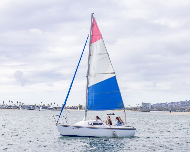 18' Sailboat Rental in San Diego Bay