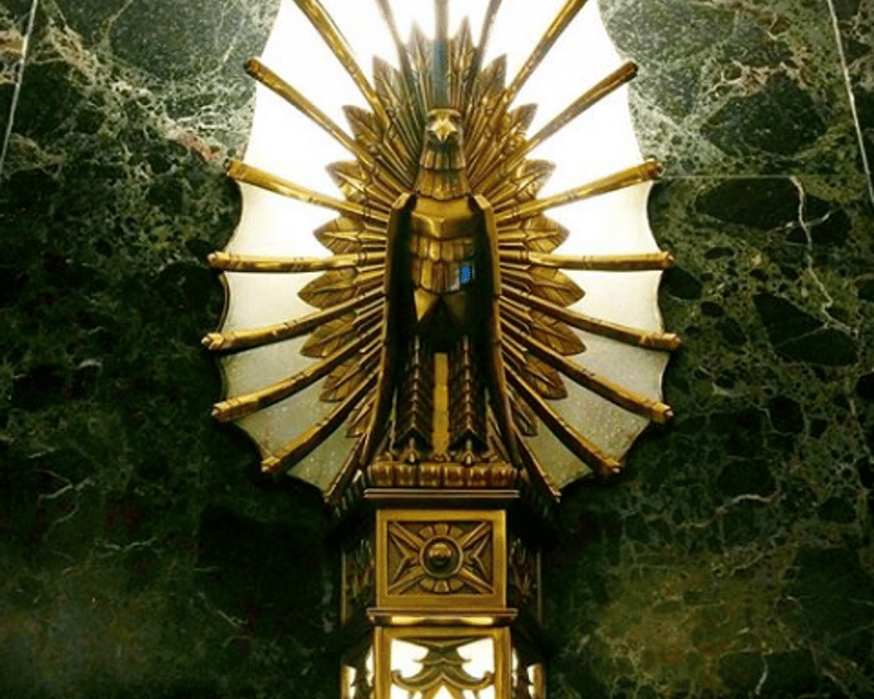 Explore Chicago Loop Art Deco Walking Tour
