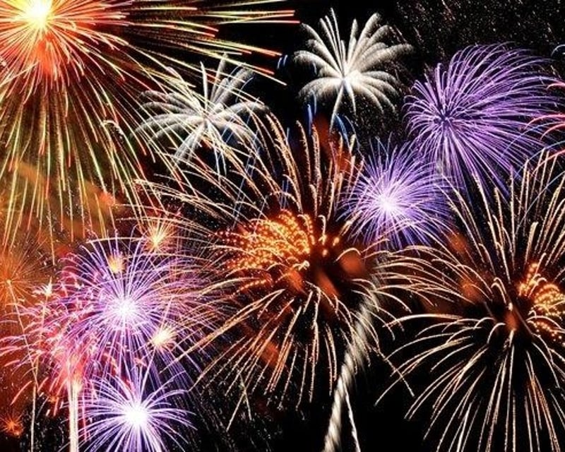 Watch Fireworks on a Hilton Head Cruise