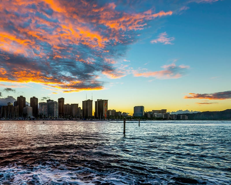 Waikiki Breakfast Cruise with Chef Meal & Views