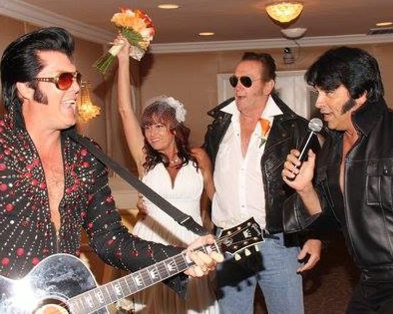Dueling Elvis Wedding at Graceland Chapel in Las Vegas