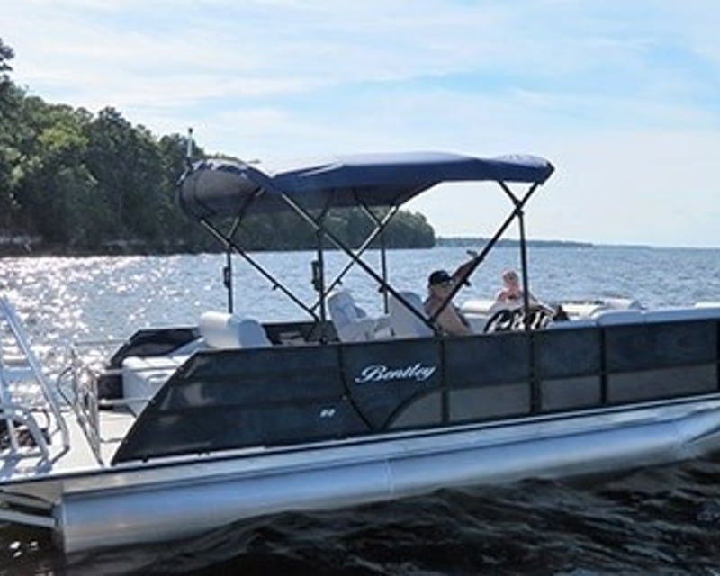 Private 22' Tritoon Boat Rental in Santee, SC