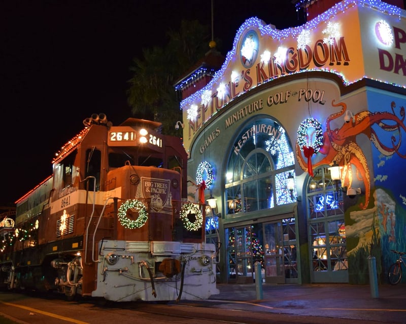New Year's Holiday Lights Train Ride in Santa Cruz