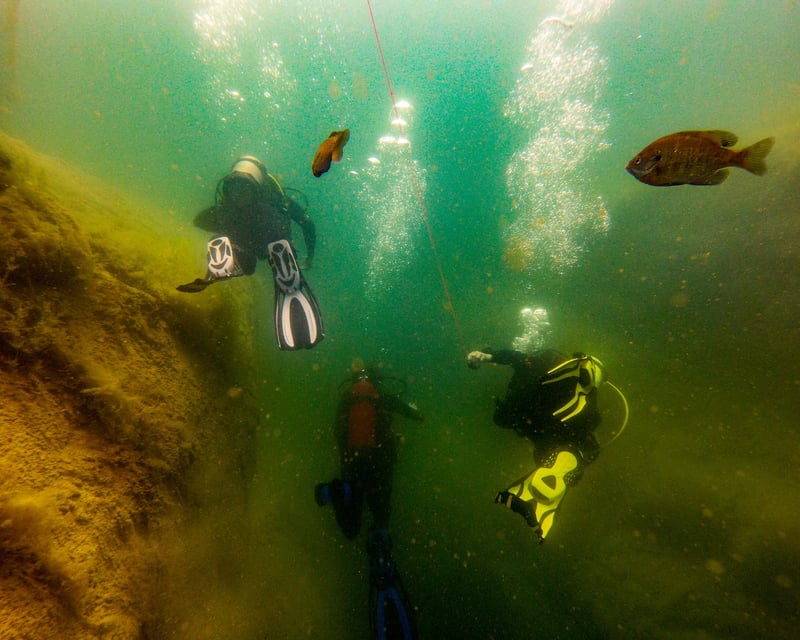 Airplane & Bus Wreck Scuba Dive at Sand Hollow State Park