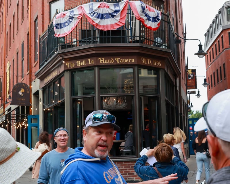 Explore Historic Boston Pubs Tour