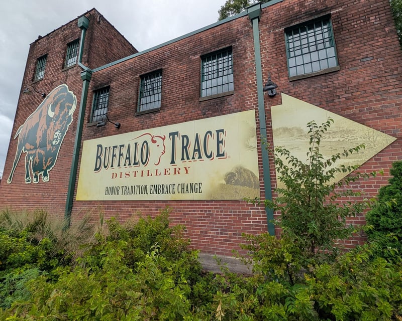 Horse Farm, Bourbon & Winery Tour in Kentucky