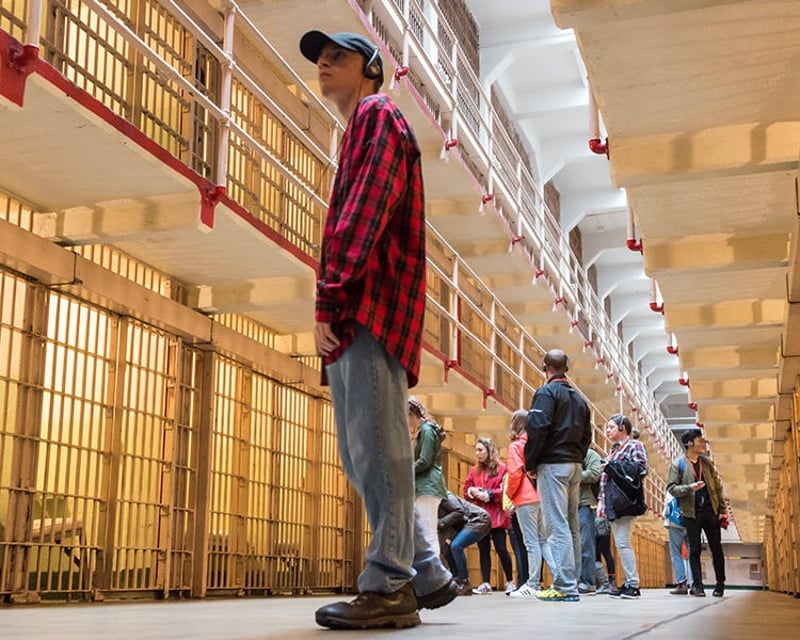 Alcatraz Tour & Full-Day E-Bike Rental in San Francisco