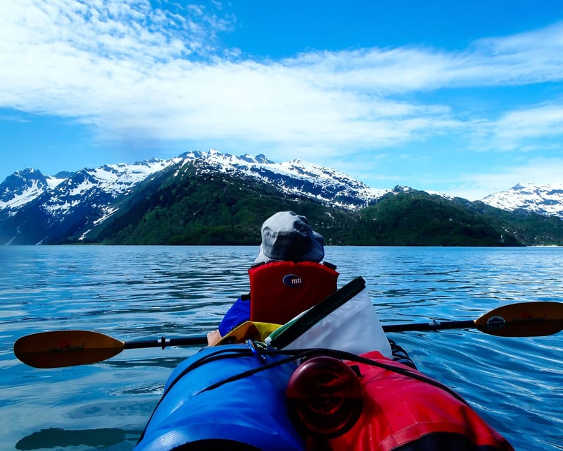 6-Hour Guided Sea Kayak Tour in Valdez