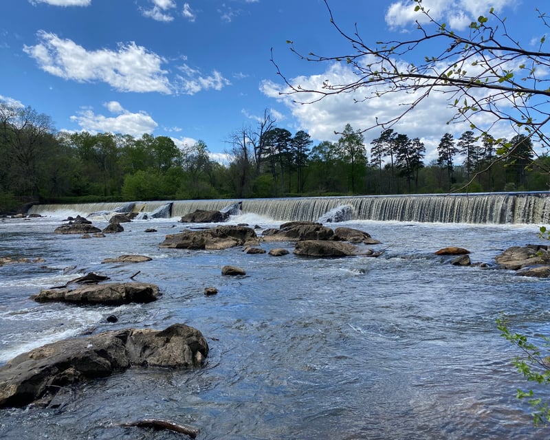 5.5-Mile Self-Guided Haw River Kayak Trip in Saxapahaw