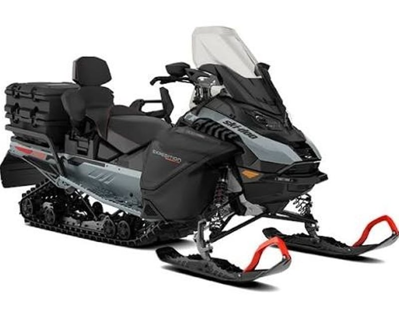 Park & Ride Snowmobile Rental in Donnelly