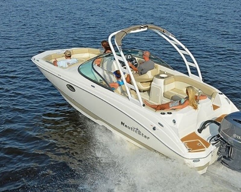 Private Captained Boat Charter in Lighthouse Point