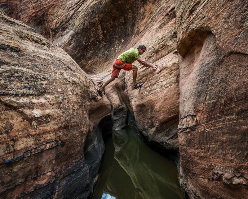 Explore Entrajo Canyon Canyoneering in Moab