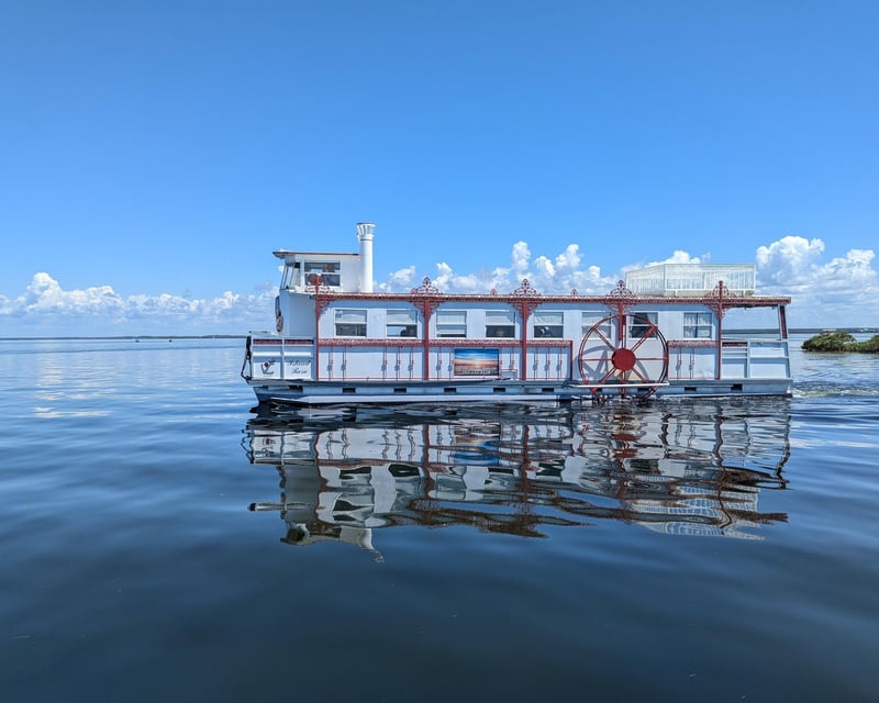 2-Hour Dinner Cruise in Hernando Beach