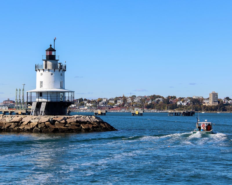 Lighthouse & Civil War Fort Cruise in Portland, Maine