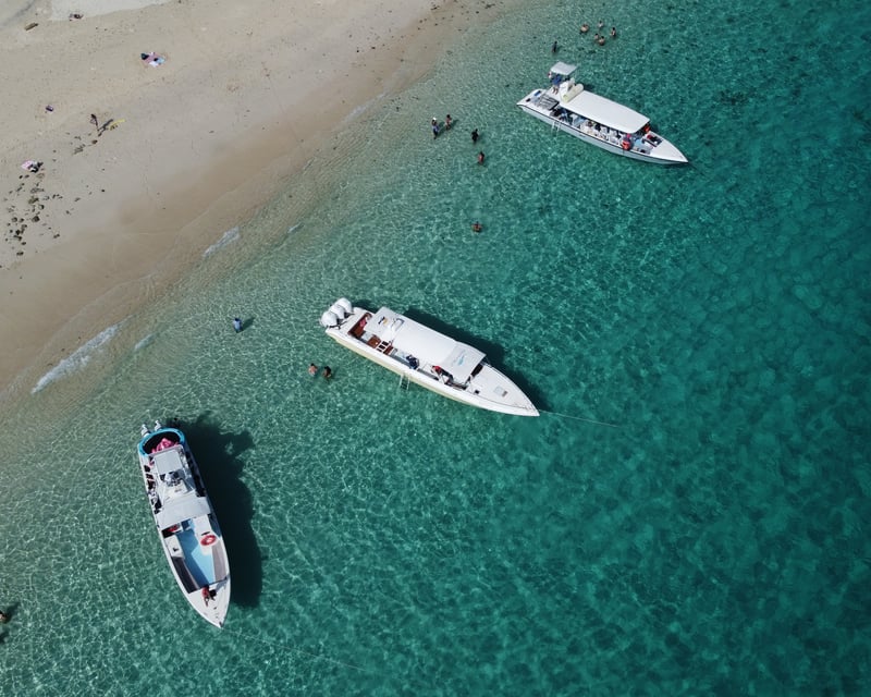 9-Hour Private Boat Charter in Las Perlas