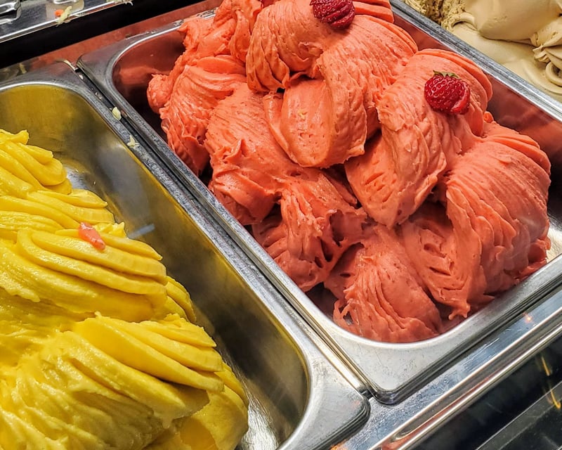 Pizza & Gelato Walking Tour in San Diego