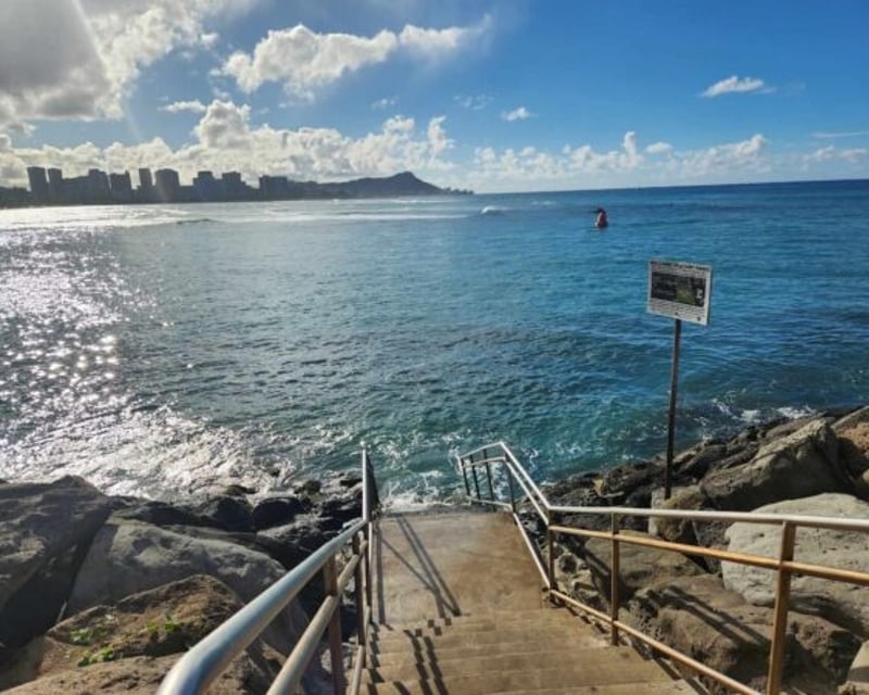 Guided Point Panic Scuba Shore Dive in Honolulu