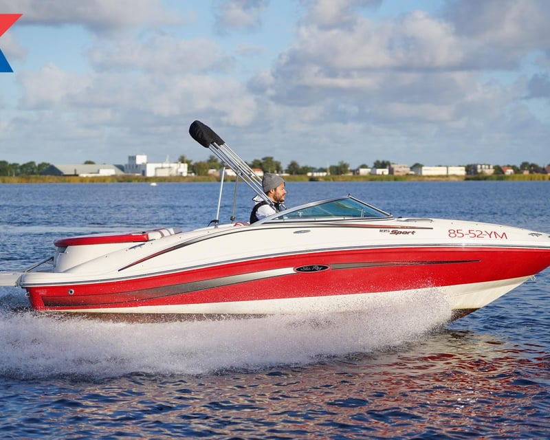 19' Boat Rental in Bigfork Bay