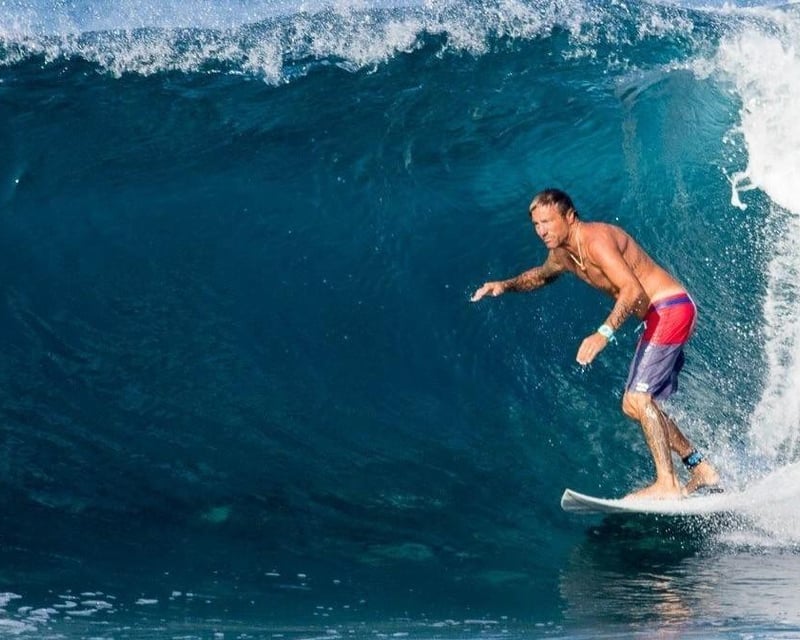 Semi-Private Surf Lesson at Kahalu'u Beach Park, Kona