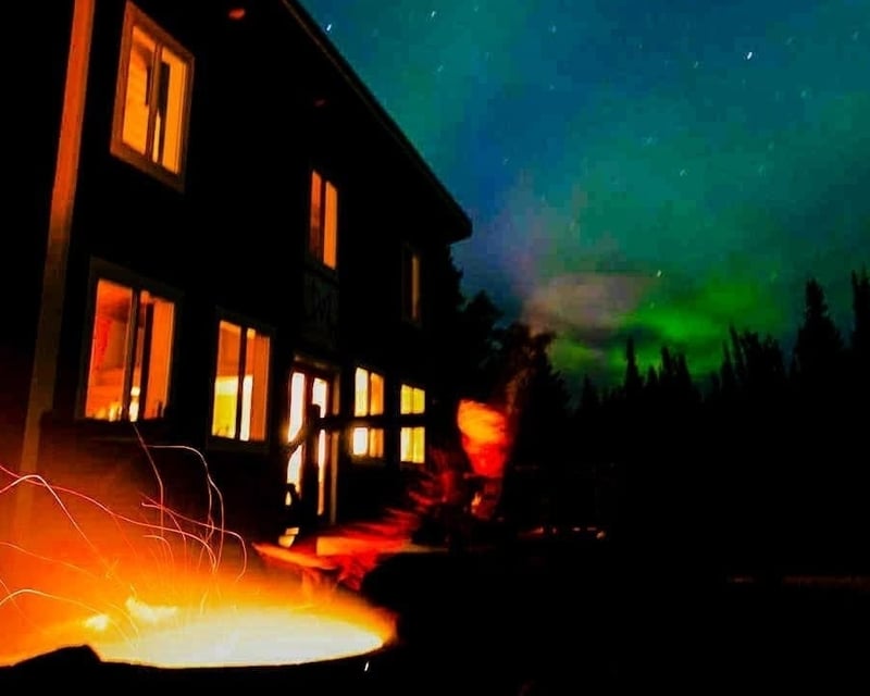 2-Day Northern Lights, Dog Sled & ATV Tour in Hatcher Pass
