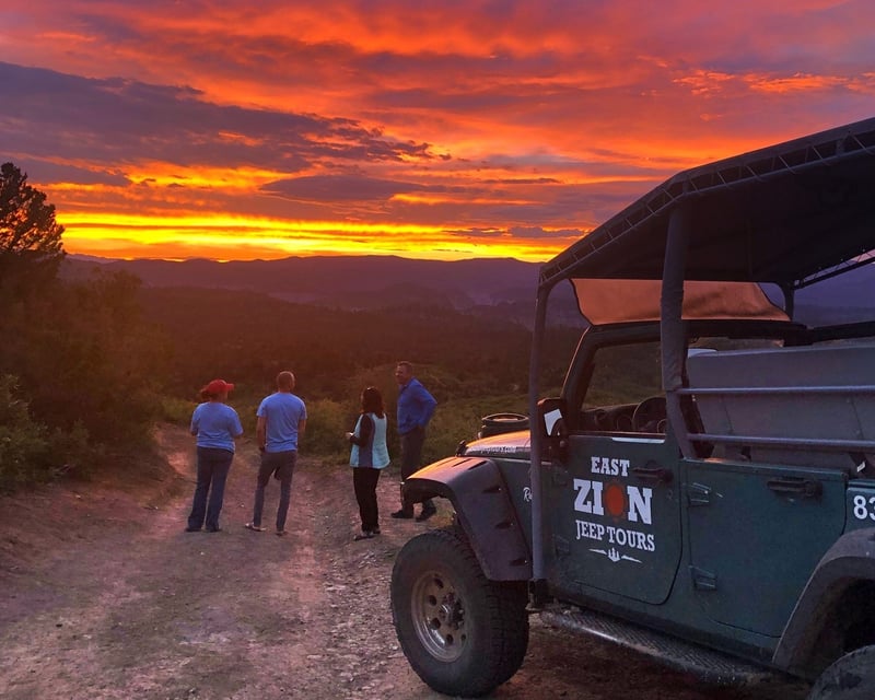 Sunset Off-Road Jeep Tour Near Zion National Park