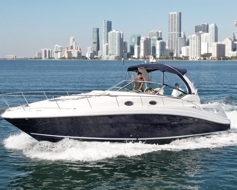 Biscayne Bay Yacht Charter on a 40' Sea Ray in Miami